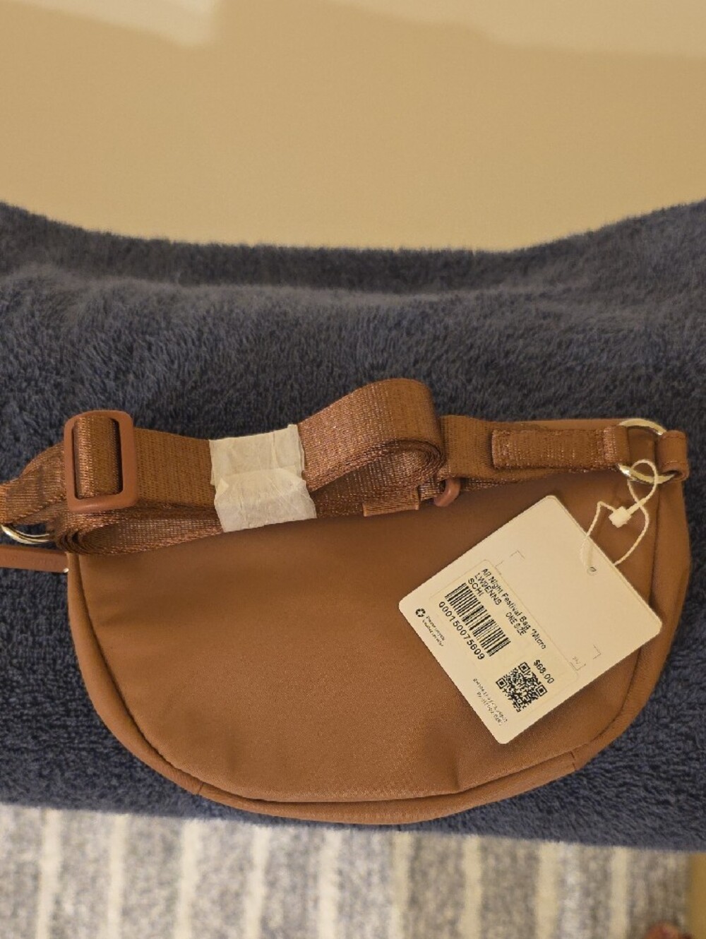 Lululemon Blush / Rose All Night Festival Micro Crossbody Bag - Picture 4 of 8
